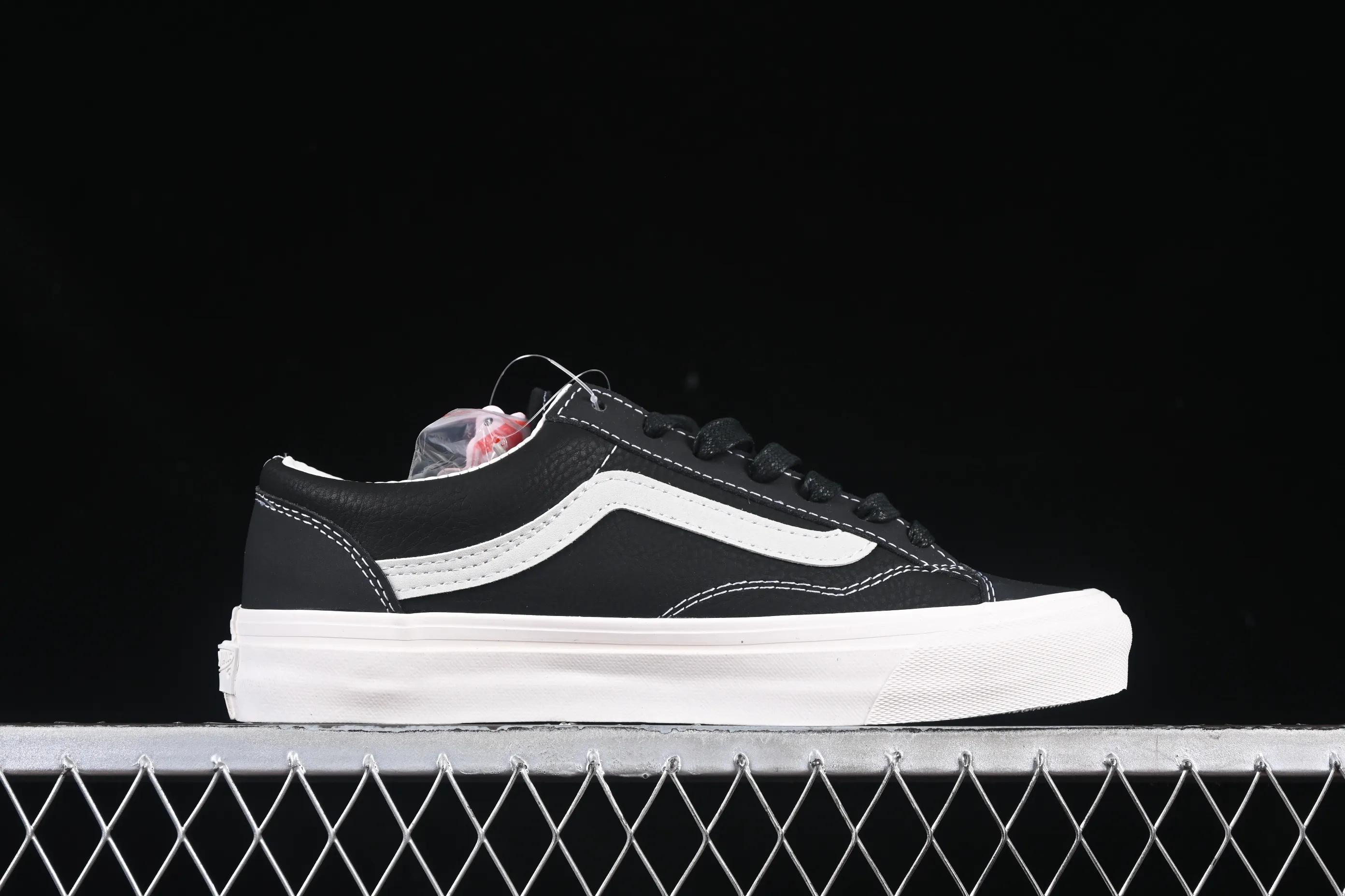 All categories Vans Vans series Vans Low Vans low-top Vans Old Skool 36 Vans high-end branch low-top retro casual sneakers VN000D57BLK